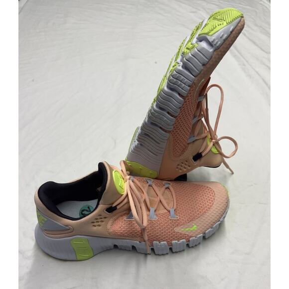 Nike Free Metcon 4 Women's Size 12 Cross Training Gym Shoes Arctic Orange - Picture 1 of 10